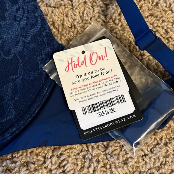 Essential Body Wear 38C Navy Padded Underwired Bra - Picture 2 of 5